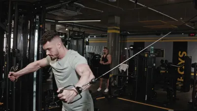 Intermediar (Next Level)